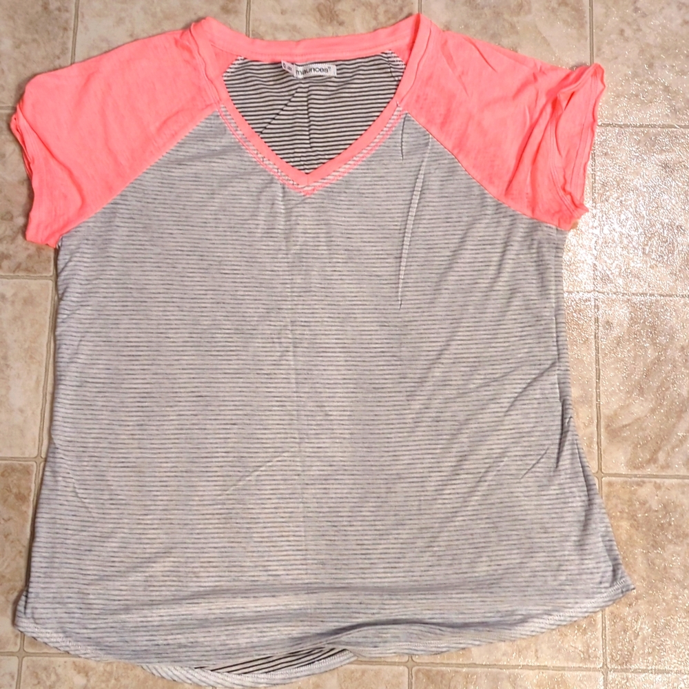 Maurices shirt